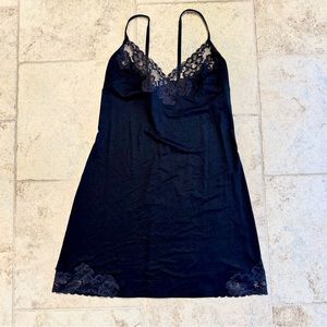 La Perla Viscose Blend Lace Chemise